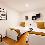 ファームステイ Quinta Da Eira Do Sol ギマランイス