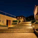 Quinta Da Eira Do Sol ファームステイ ギマランイス