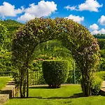 ファームステイ Quinta Da Eira Do Sol ギマランイス